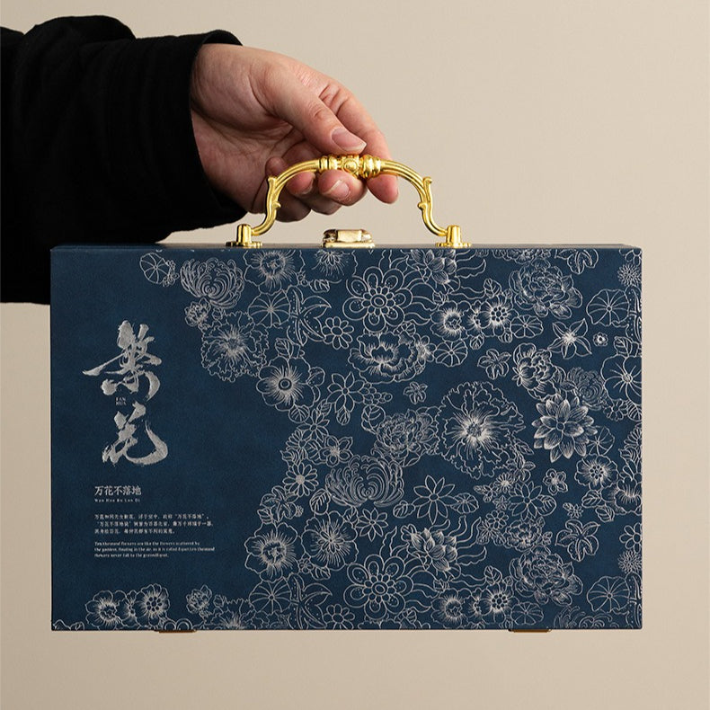 Ru-Style Golden Plum tea set – detail