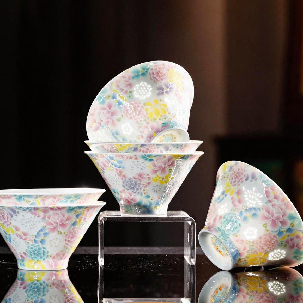 Jingdezhen Linglong Porcelain Bowl – Floral Rice-Grain