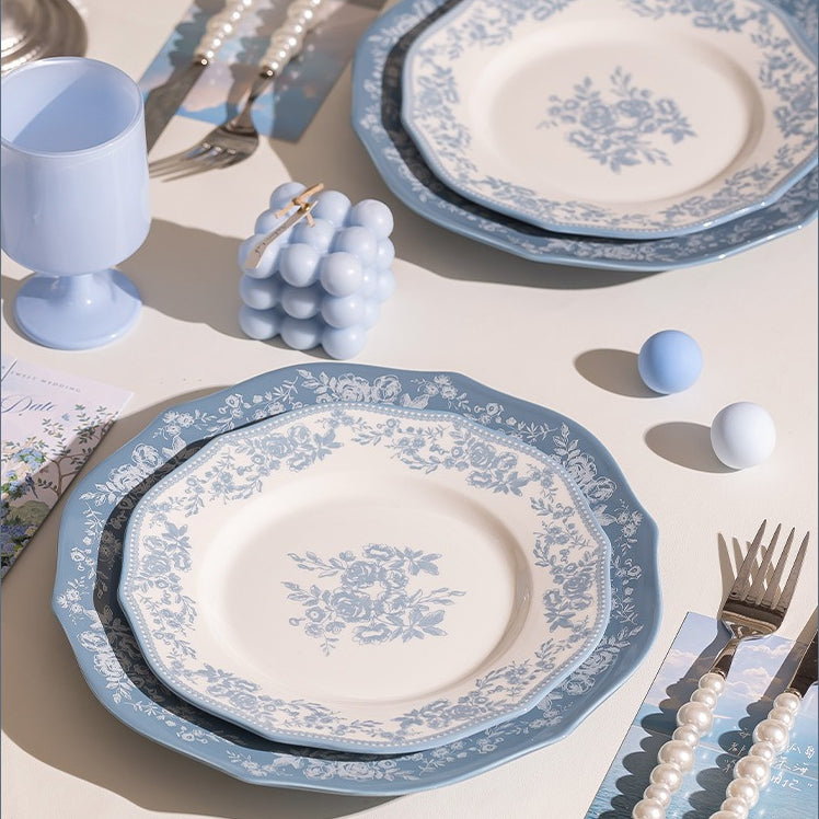 Blue Danube dinnerware set – detail