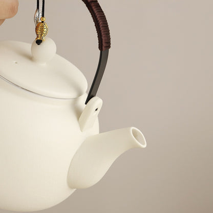 Matte distant-mountain tea set – detail
