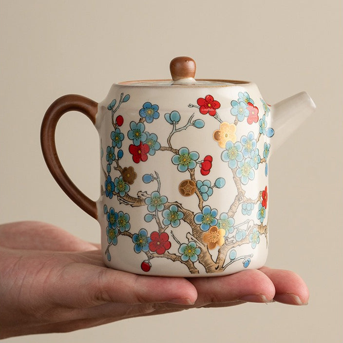 Ru-Style Golden Plum tea set – detail