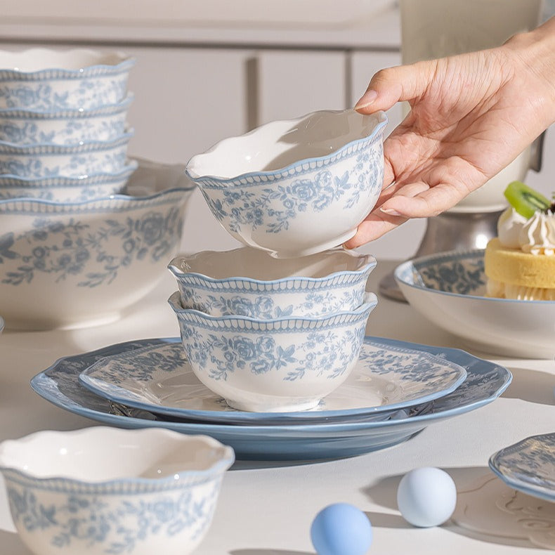 Blue Danube dinnerware set – detail