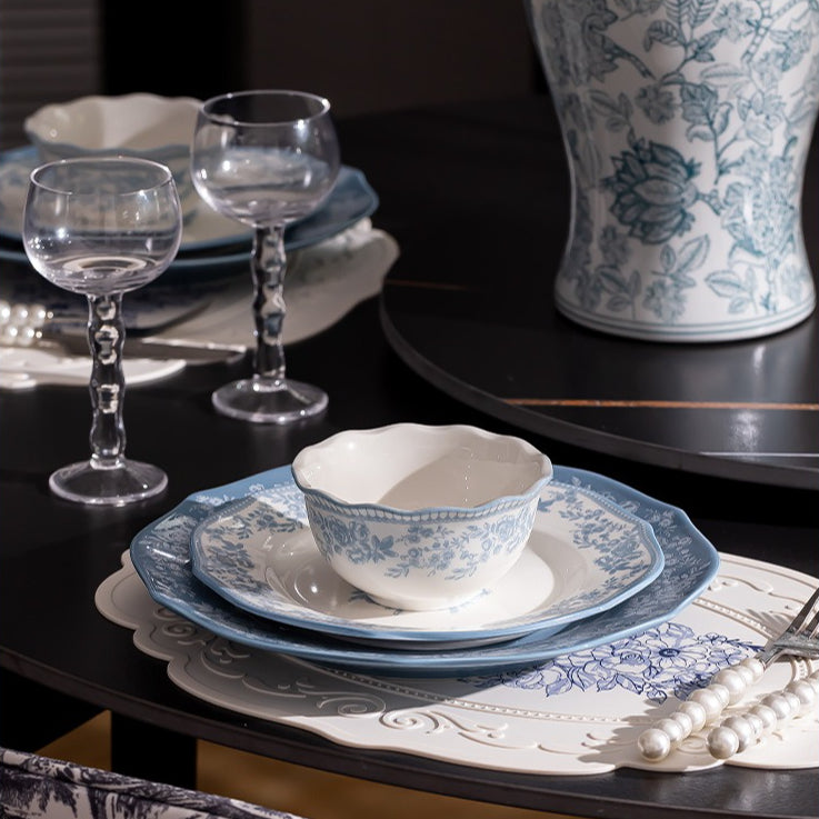 Blue Danube dinnerware set – detail