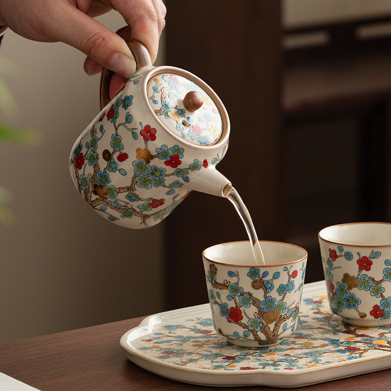 Ru-Style Golden Plum tea set – detail
