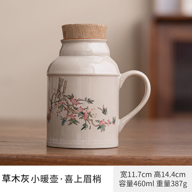 Decorative Porcelain Tea Vessel Collection
