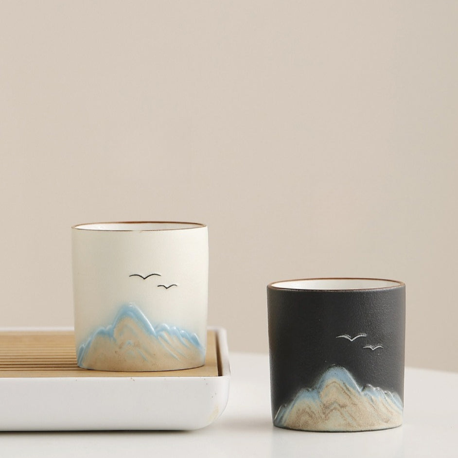 Matte distant-mountain tea set – detail