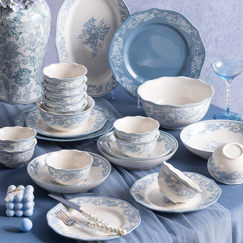 Blue Danube dinnerware set – detail