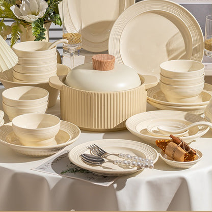 Jingdezhen milky-white dinnerware set – detail